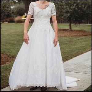 Wedding dress- good condition